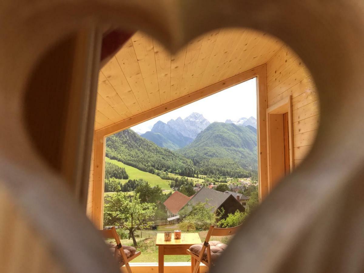 Villa Mountain View Glamping à Dovje Extérieur photo